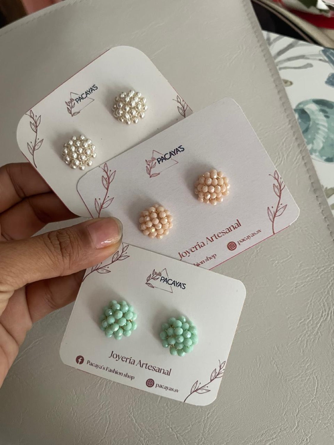 Aretes bola