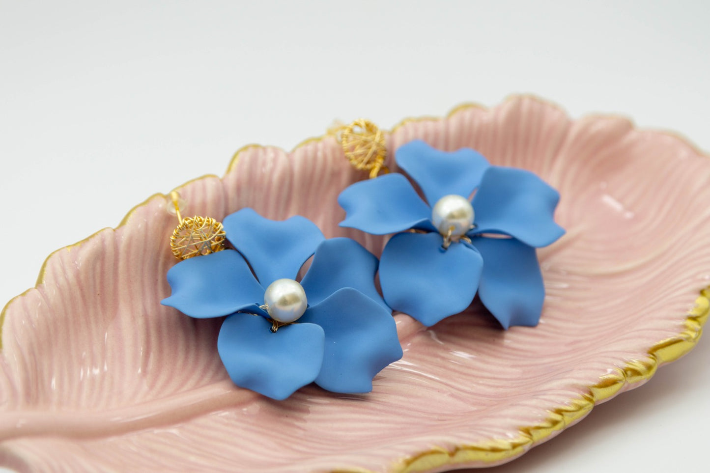 Aretes flor grande acri oro lam