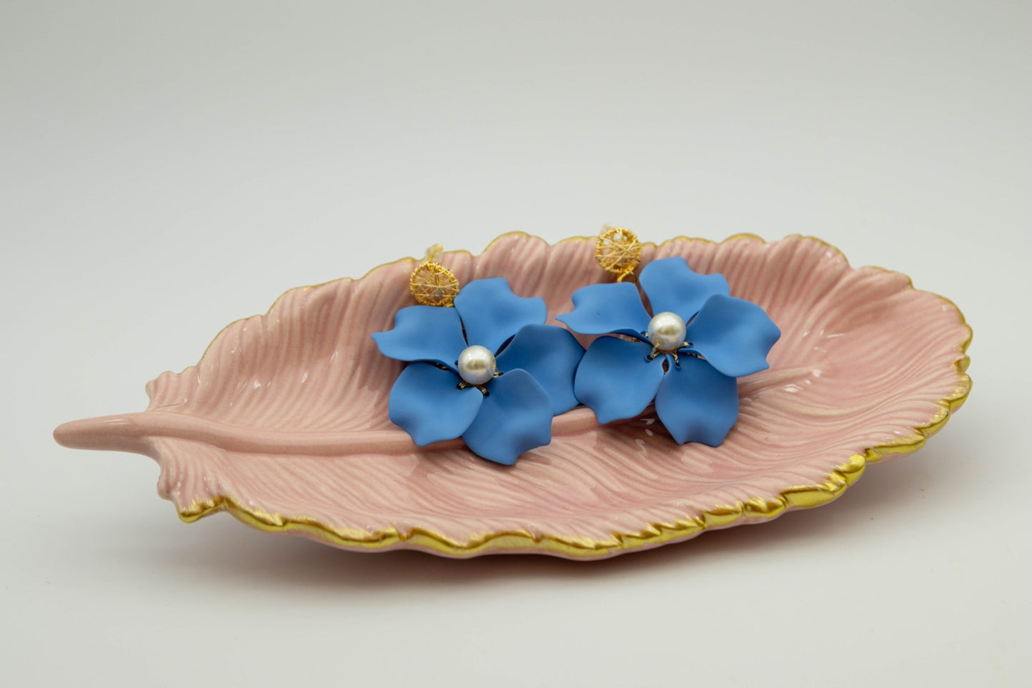 Aretes flor grande acri oro lam
