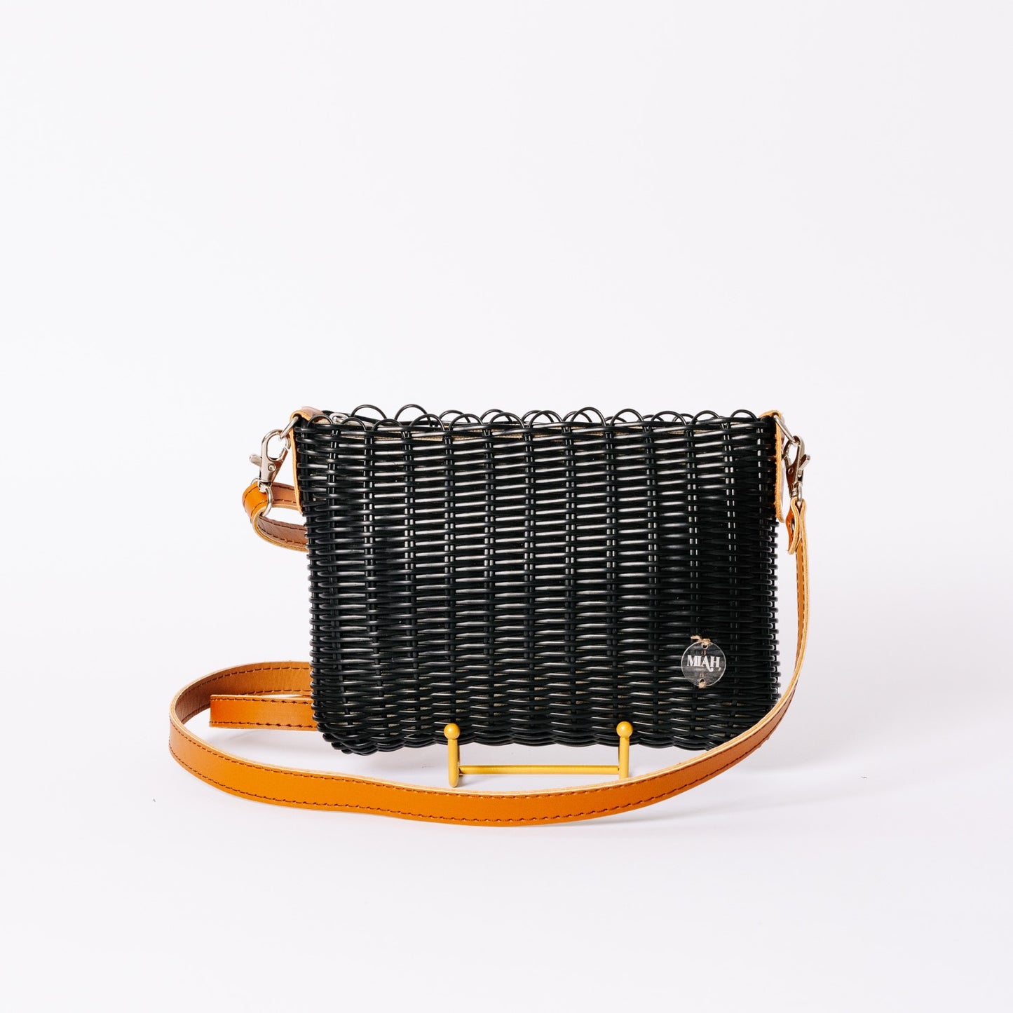 CROSSBODY CAFÉ OSCURO