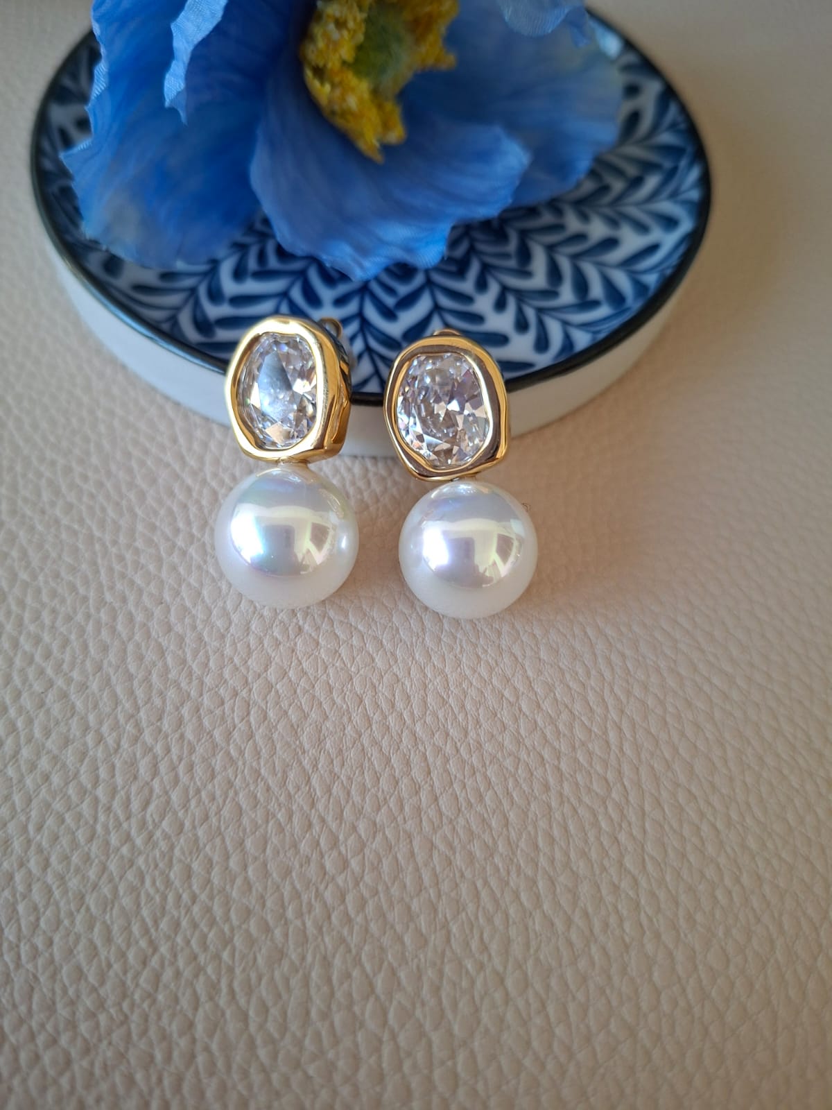 Stud perla y Circonía