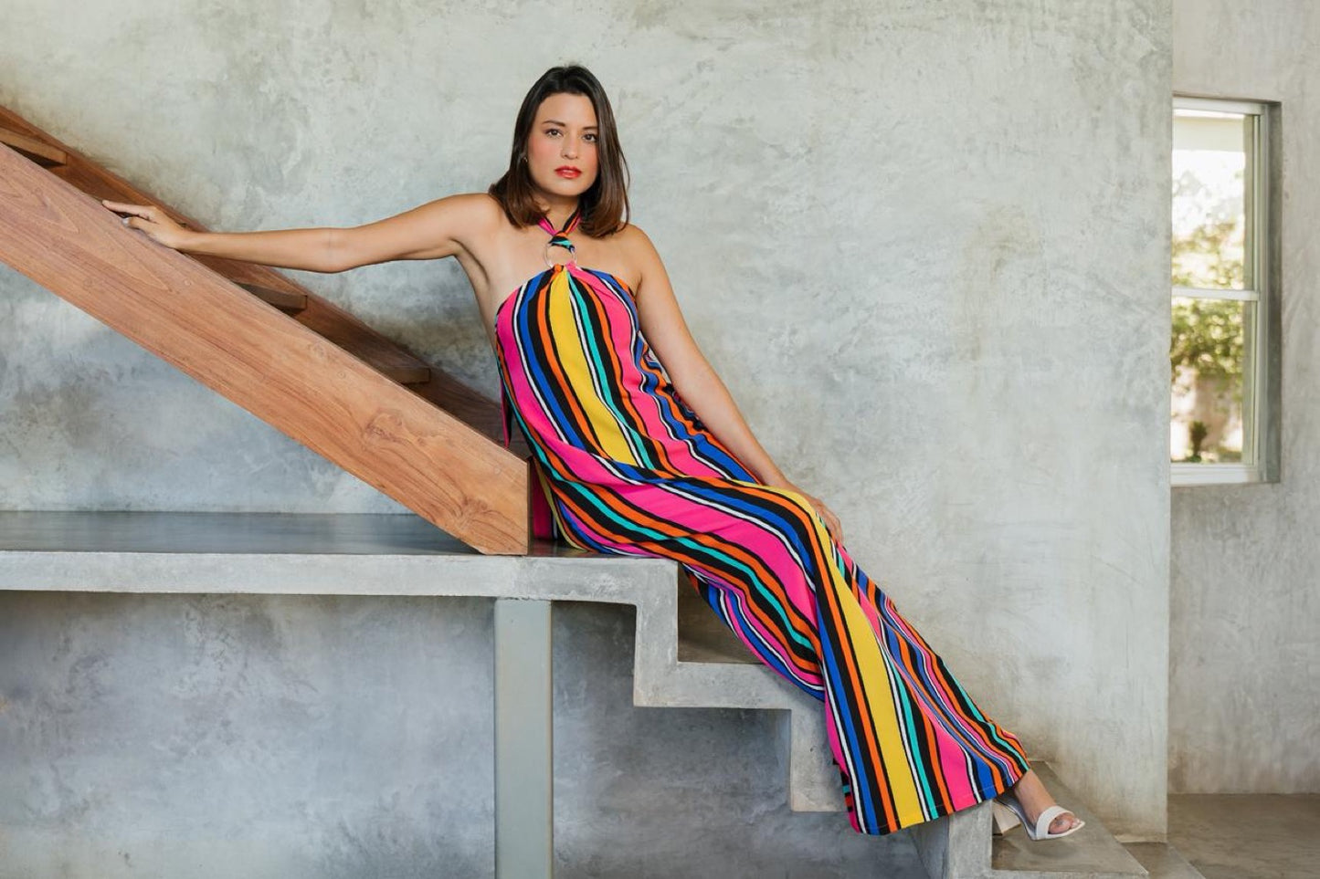 Open Back con laza de amarre de rayas de colores